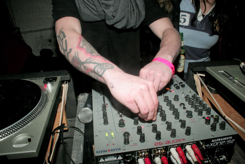 weird magic | nye 2011